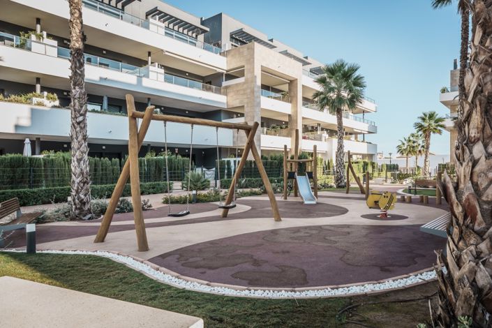 Image No.32-2 Bed Property for sale