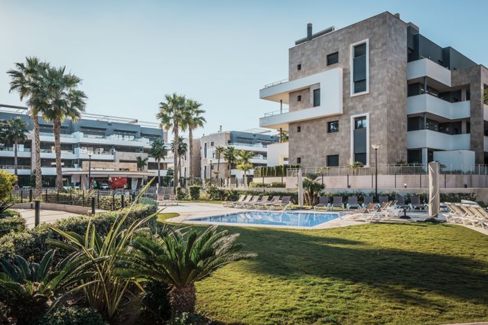 Image No.33-2 Bed Property for sale