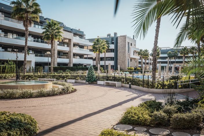 Image No.35-2 Bed Property for sale