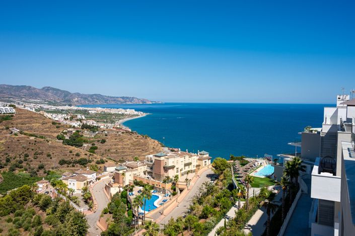 Image No.27-2 Bed Property for sale