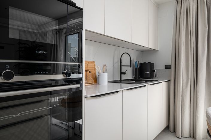 Image No.8-2 Bed Property for sale