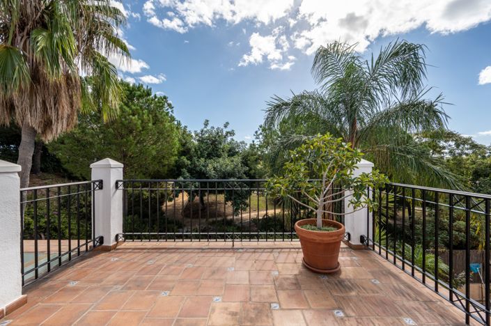 Image No.12-5 Bed Villa for sale