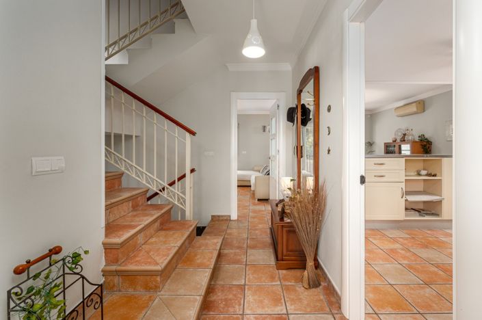 Image No.33-5 Bed Villa for sale