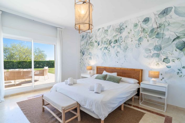 Image No.16-3 Bed Property for sale