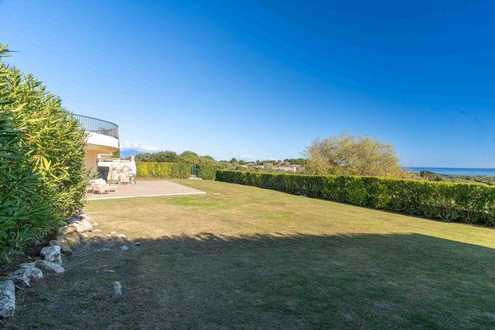 Image No.19-3 Bed Property for sale