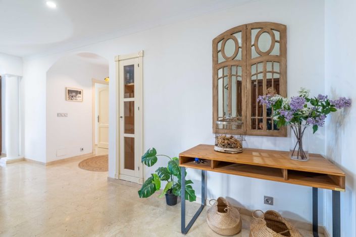 Image No.3-3 Bed Property for sale