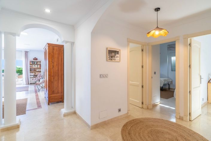 Image No.7-3 Bed Property for sale