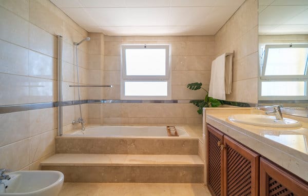 Image No.8-Propriété de 3 chambres à vendre à San Roque