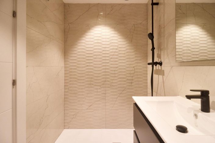 Image No.10-3 Bed Apartment for sale