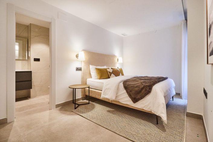 Image No.11-3 Bed Apartment for sale