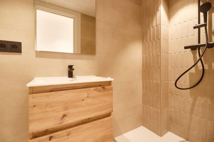 Image No.20-3 Bed Apartment for sale