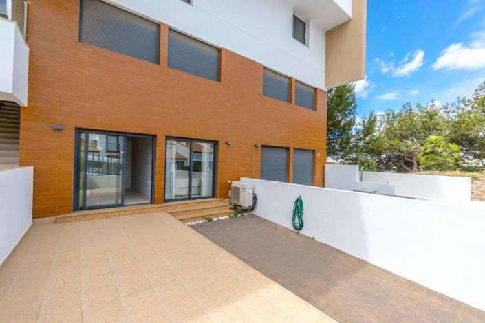 Image No.28-2 Bed Property for sale