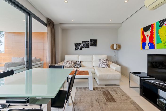 Image No.8-2 Bed Property for sale