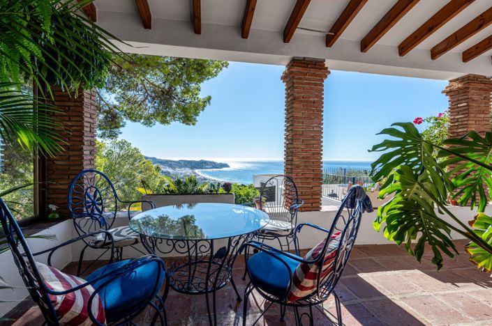 Image No.2-3 Bed Villa for sale