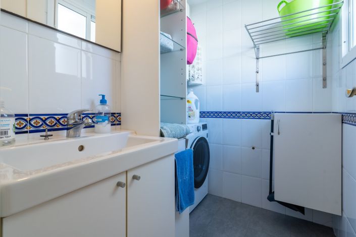 Image No.13-2 Bed Property for sale