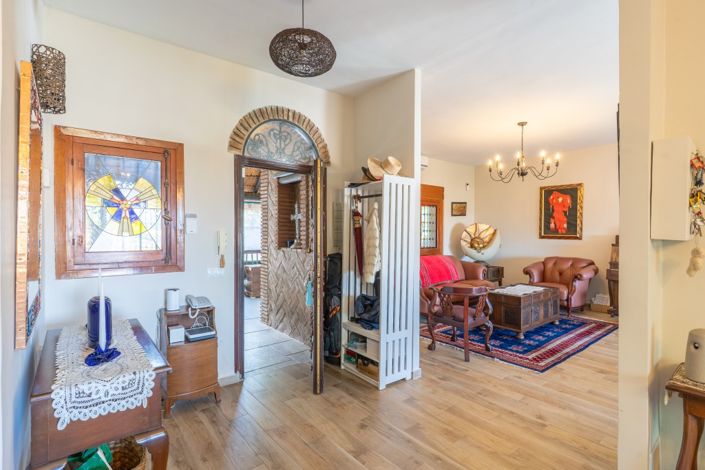 Image No.14-7 Bed Villa for sale