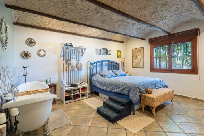 Image No.17-7 Bed Villa for sale