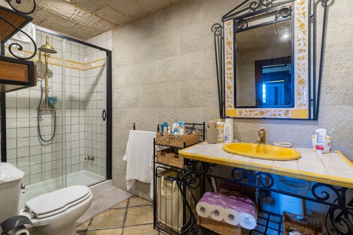 Image No.25-7 Bed Villa for sale