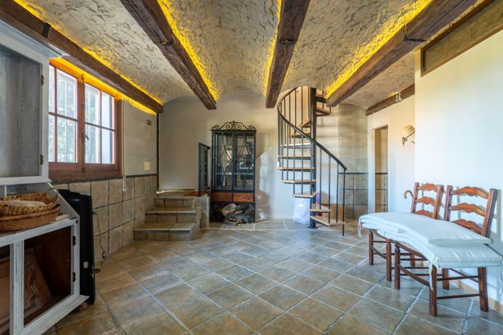 Image No.26-7 Bed Villa for sale