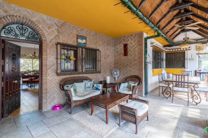 Image No.4-7 Bed Villa for sale