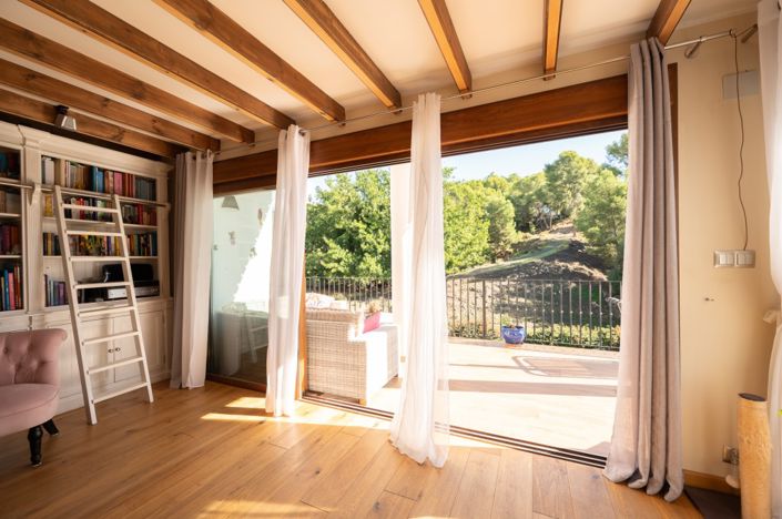 Image No.11-4 Bed Villa for sale