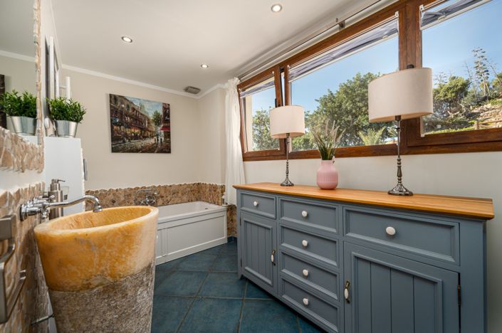 Image No.17-4 Bed Villa for sale