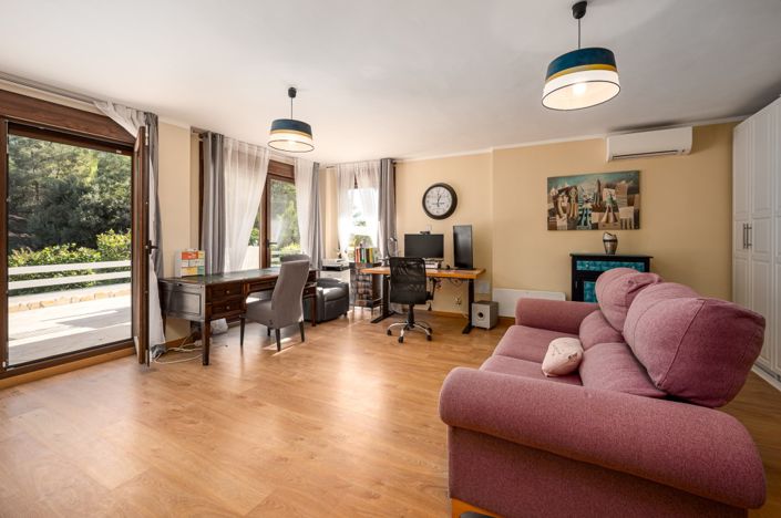 Image No.26-4 Bed Villa for sale