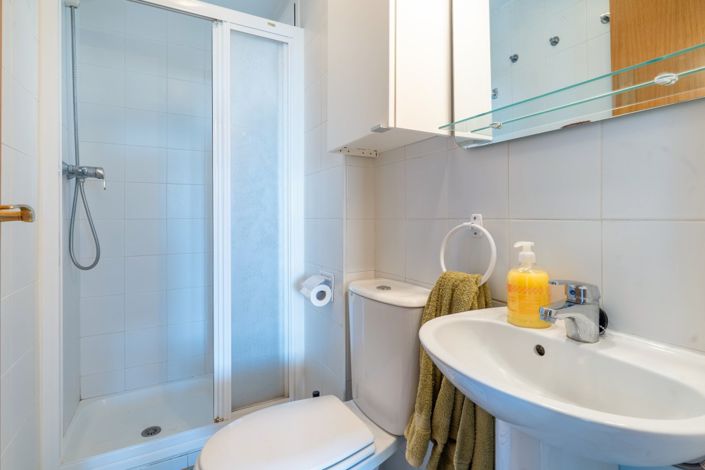 Image No.12-2 Bed Apartment for sale