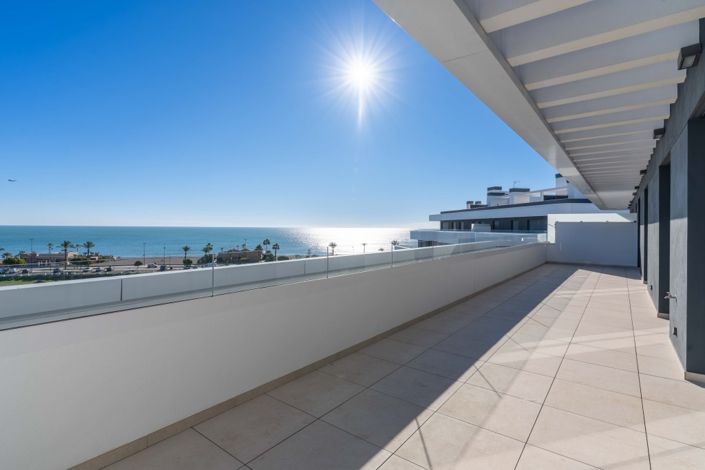 Image No.1-3 Bed Property for sale