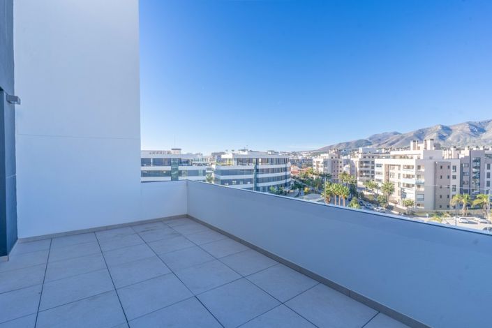 Image No.10-3 Bed Property for sale