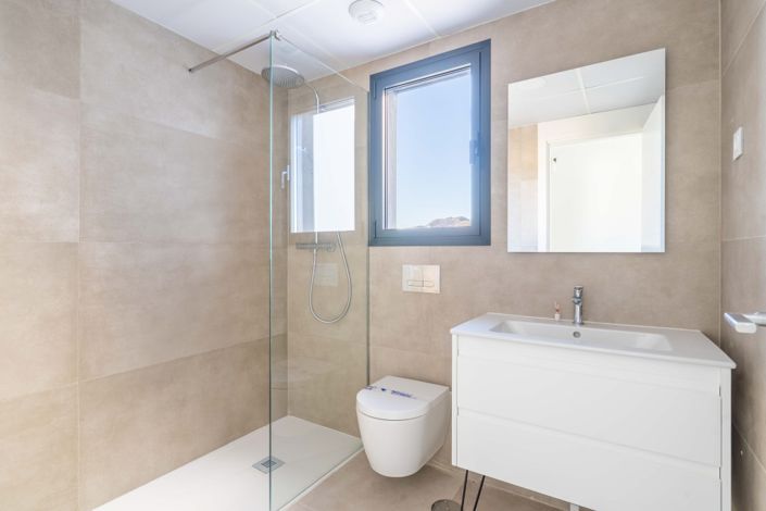 Image No.16-3 Bed Property for sale