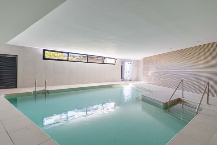 Image No.25-3 Bed Property for sale