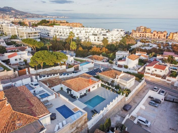 Image No.1-2 Bed Villa for sale