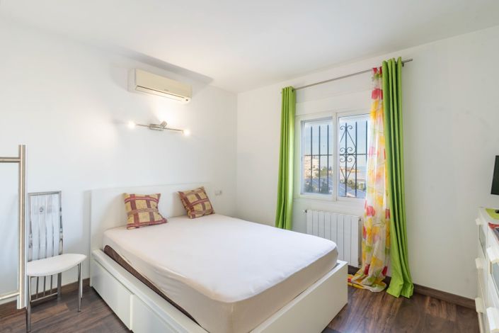 Image No.21-2 Bed Villa for sale