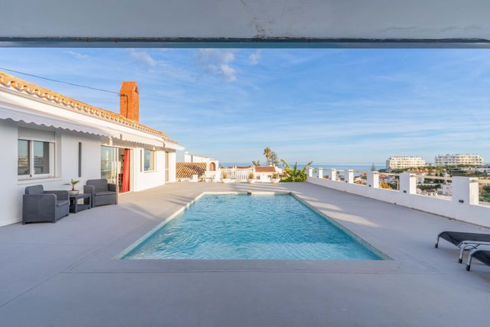 Image No.3-2 Bed Villa for sale