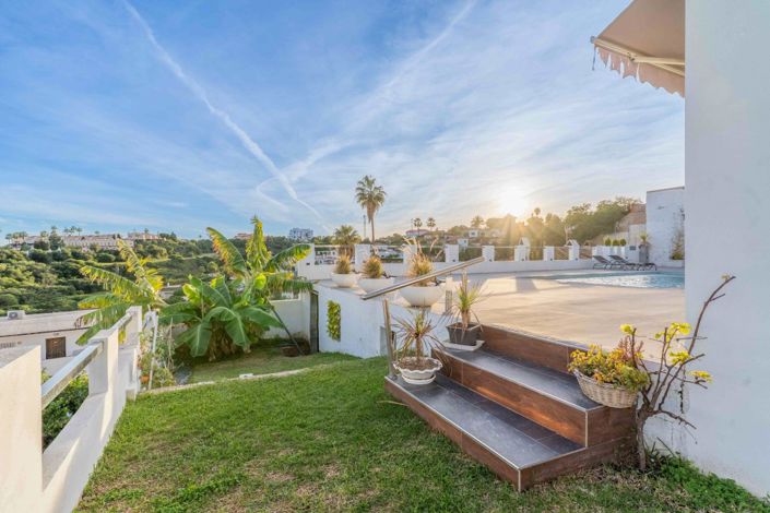 Image No.8-2 Bed Villa for sale