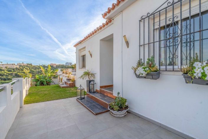 Image No.9-2 Bed Villa for sale