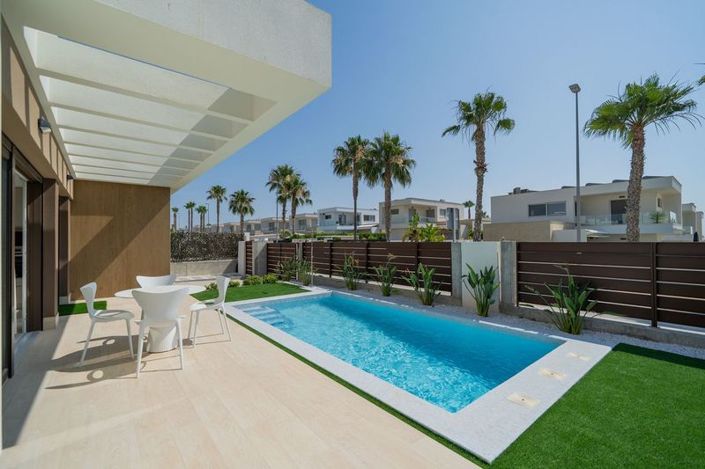 Image No.6-Villa de 4 chambres à vendre à Alicante City