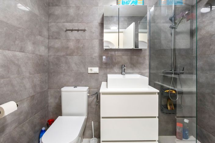 Image No.11-2 Bed Townhouse for sale