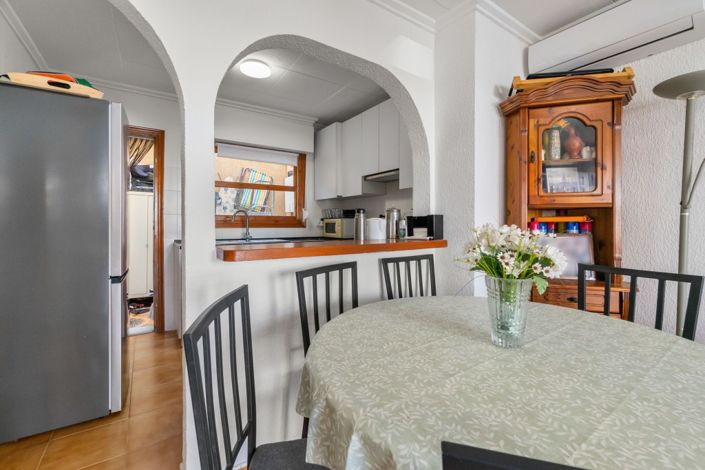 Image No.4-2 Bed Townhouse for sale