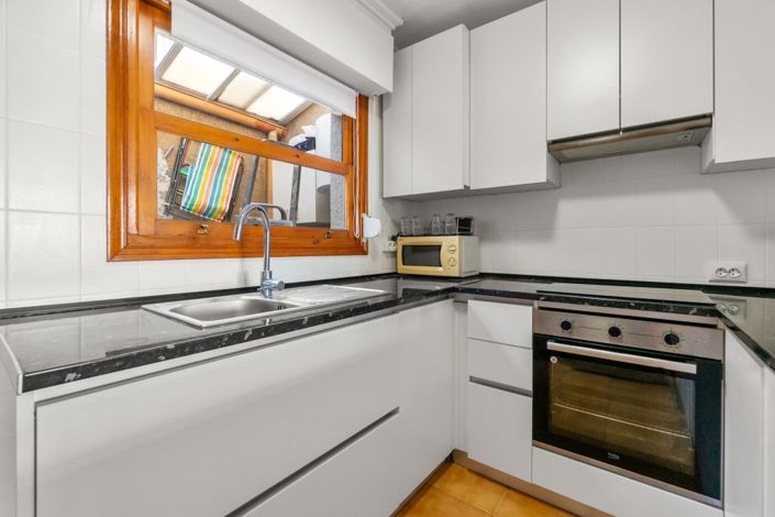 Image No.7-2 Bed Townhouse for sale