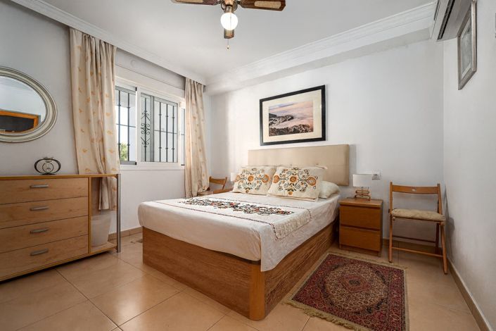 Image No.13-2 Bed Apartment for sale