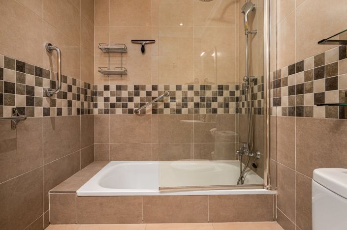 Image No.17-2 Bed Apartment for sale