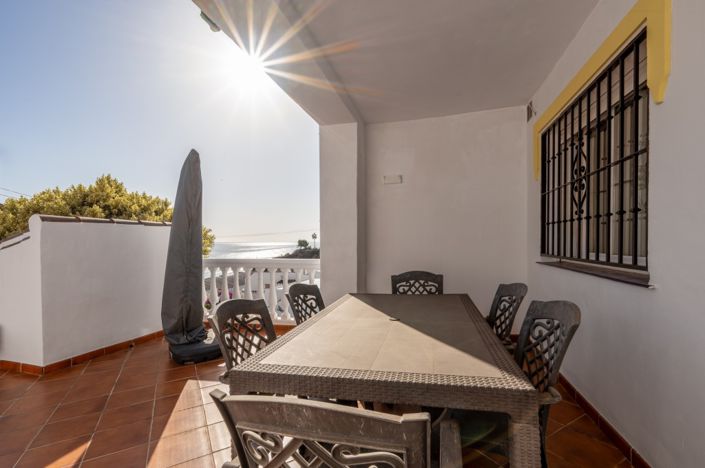 Image No.22-2 Bed Apartment for sale