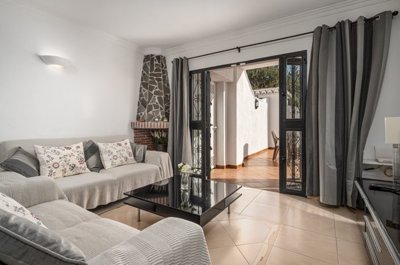 bzpaap118142948301024v0d731