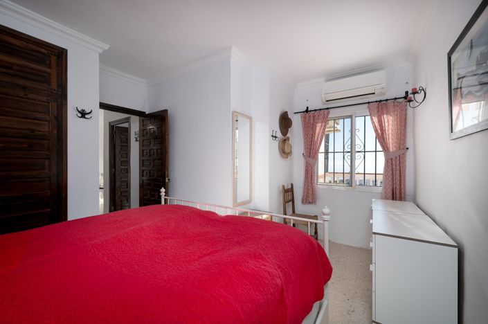 Image No.17-2 Bed Apartment for sale