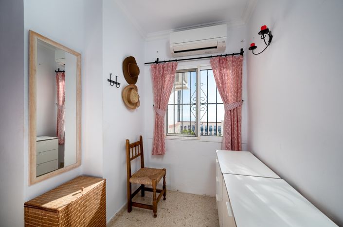 Image No.18-2 Bed Apartment for sale