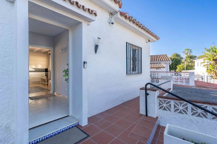 Image No.4-3 Bed Villa for sale