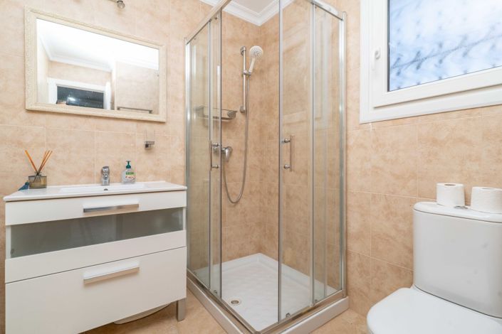 Image No.6-3 Bed Villa for sale