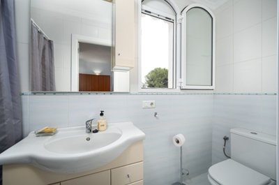 bzpaap118172948581024v000f4